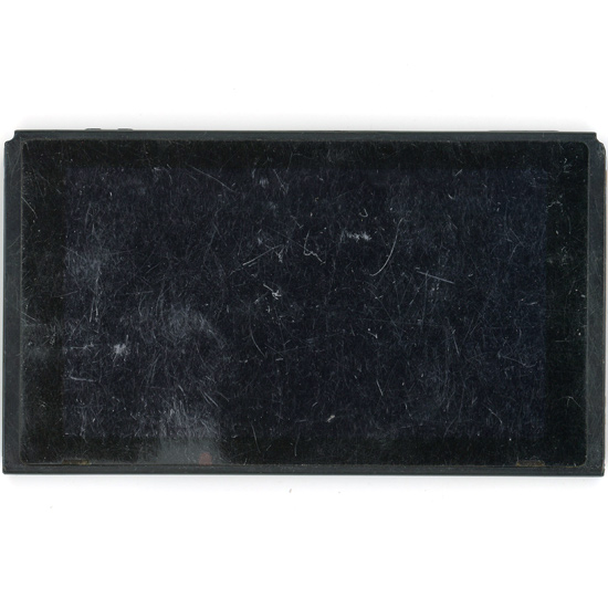 【中古】任天堂　Nintendo Switch　本体のみ　背面スタンドなし・本体・液晶画面いたみ