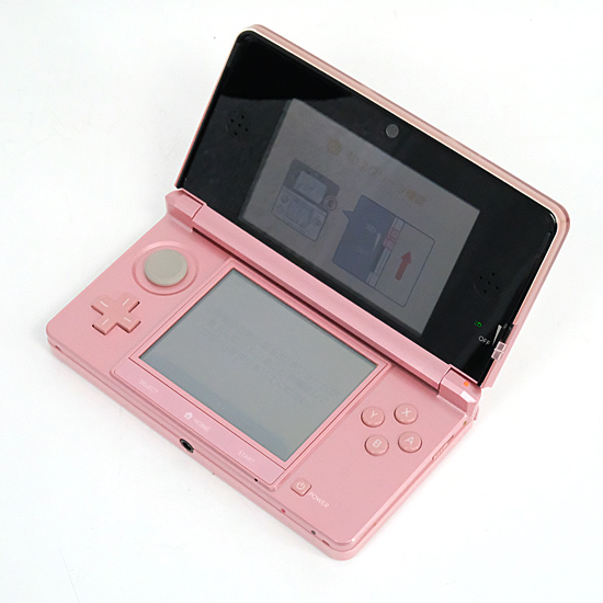 【中古】任天堂　ニンテンドー3DS ミスティピンク　CTR-S-PAAA　本体のみ　液晶画面いたみ
