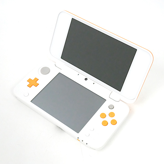 【中古】任天堂　Newニンテンドー2DS LL ホワイト×オレンジ