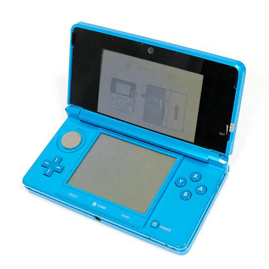 【中古】任天堂　ニンテンドー3DS ライトブルー　CTR-S-BDBA　液晶画面いたみ