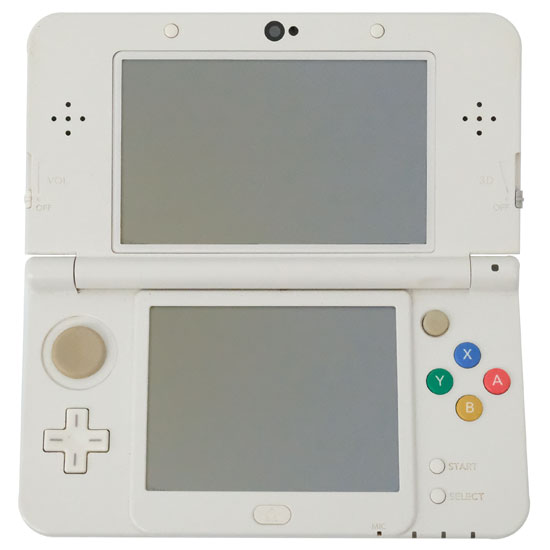 【中古】任天堂　Newニンテンドー3DS ホワイト　本体のみ　本体・液晶画面いたみ