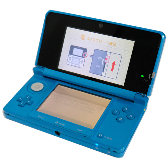 【中古】任天堂　ニンテンドー3DS ライトブルー　CTR-S-BDBA　スティックゴムなし・本体・液晶画面いたみ