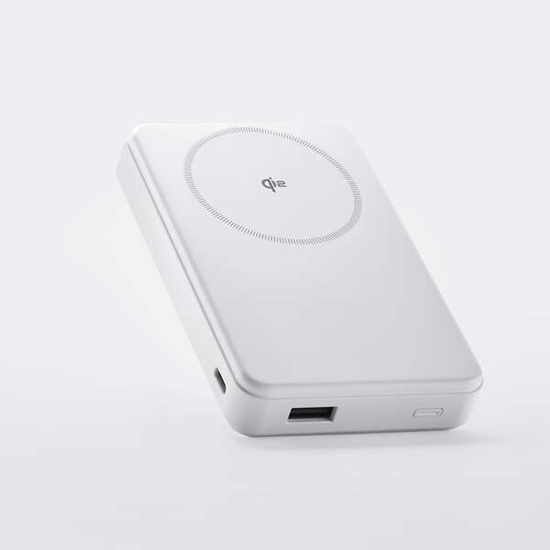 【新品】【新品(開封のみ・箱きず・やぶれ)】 ELECOM　Qi2ワイヤレスモバイルバッテリー 10000mAh DE-C67-10000WH　ホワイト