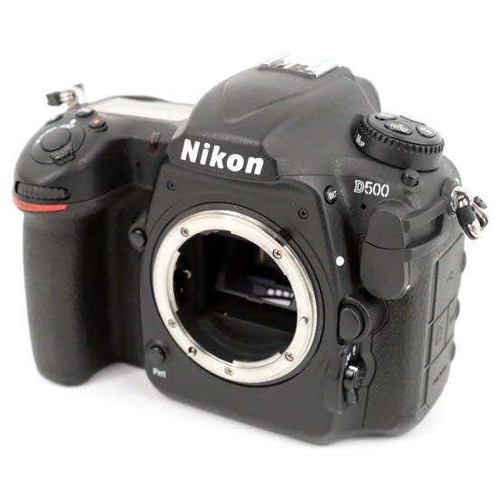 【中古】Nikon　デジタル一眼レフカメラ　D500 ボディ　2088万画素