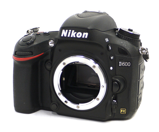 【中古】Nikon　D600 ボディ　2426万画素　本体のみ