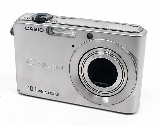 【中古】CASIO製　EXILIM ZOOM EX-Z1000　シルバー　1010万画素　本体のみ　液晶画面いたみ