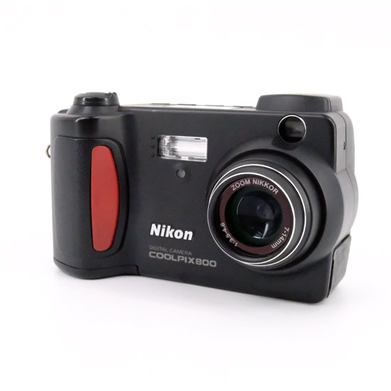 【中古】Nikon　デジカメ COOLPIX 800　200万画素　本体のみ