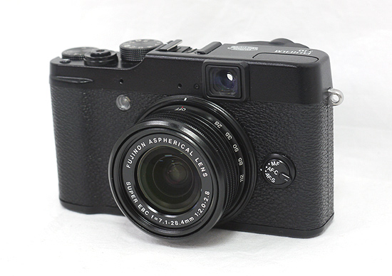 【中古】FUJIFILM　EXR-CMOS F FX-X10　1200万画素　訳あり 元箱あり