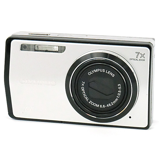 【中古】OLYMPUS　デジカメ μ-7000　シルバー　1200万画素　液晶画面いたみ