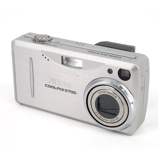 【中古】Nikon　デジタルカメラ COOLPIX 3700　320万画素　本体のみ