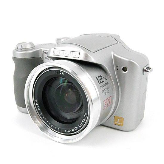 【中古】Panasonic　LUMIX DMC-FZ7-S　シルバー/600万画素