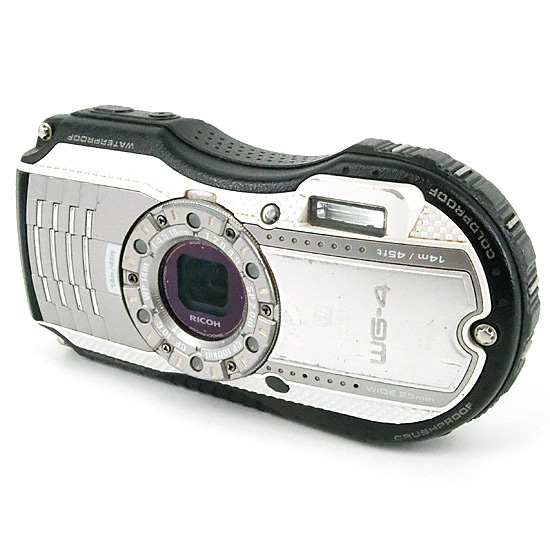 【中古】RICOH　防水デジタルカメラ WG-4　シルバー/1600万画素　本体のみ　本体いたみ
