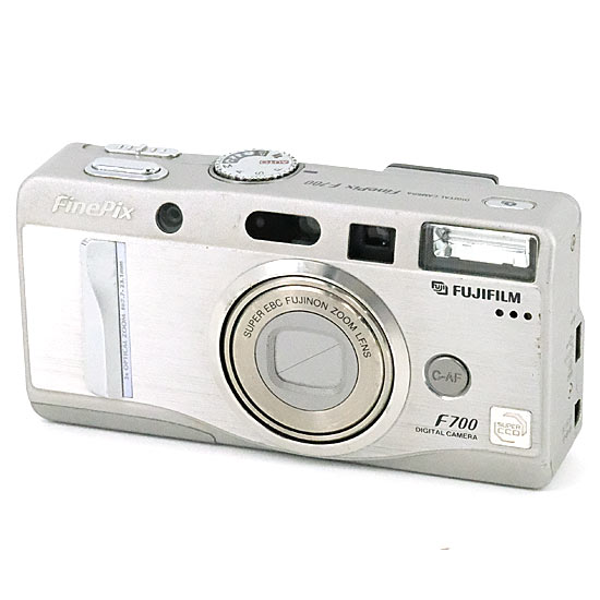 【中古】FUJIFILM　デジカメ FinePix F700　620万画素