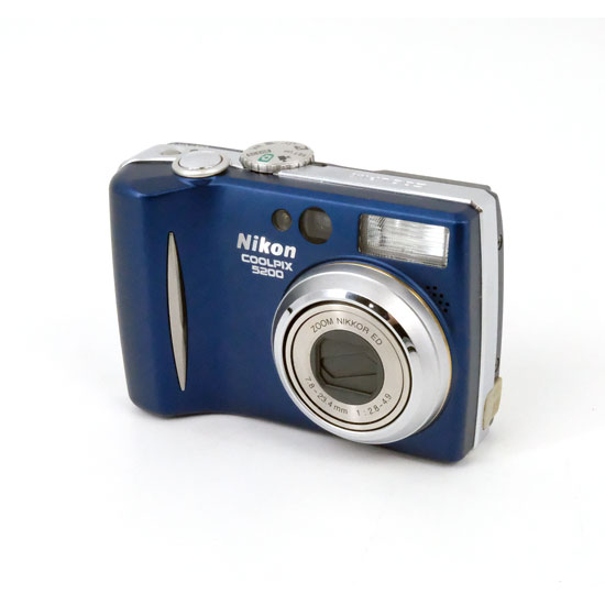 【中古】Nikon製　デジカメ COOLPIX S5200　ブルー/1602万画素