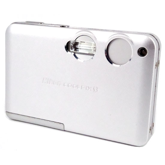 【中古】Nikon　デジタルカメラ COOLPIX S3　フロストシルバー　600万画素 元箱あり