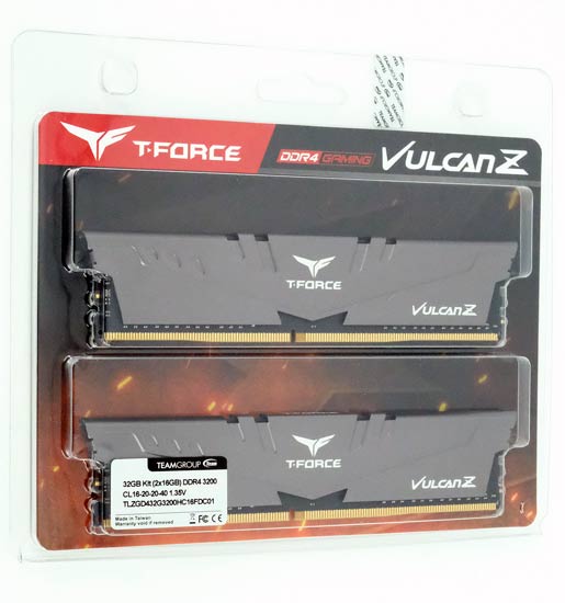 【中古】Team　デスクトップ用 TLZGD432G3200HC16FDC01　DDR4 PC4-25600 16GB 2枚組 元箱あり