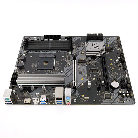 【中古】ASRock ATXマザーボード　B550 Phantom Gaming 4　SocketAM4　マウントなし