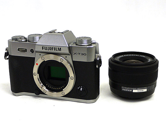 【中古】FUJIFILM　ミラーレス一眼カメラ　X-T30 II XC15-45mmレンズキット