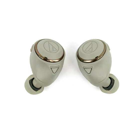【中古】audio-technica　完全ワイヤレスイヤホン SOLID BASS　ATH-CKS50TW BG　ベージュ 元箱あり