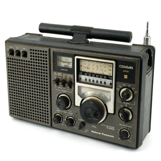 【中古】National Panasonic　COUGAR 2200 8バンドポータブルラジオ　RF-2200　訳あり