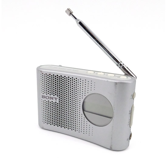 【中古】SONY　FM/AM PLLシンセサイザーラジオ　ICF-M55/S　本体のみ