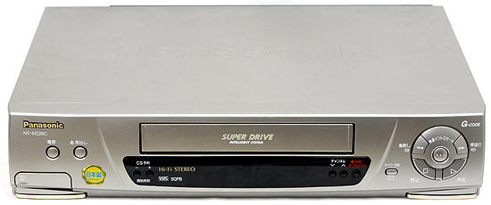 【中古】Panasonic　VHSハイファイビデオ　NV-H220G　リモコン付き　リモコン電池カバーなし